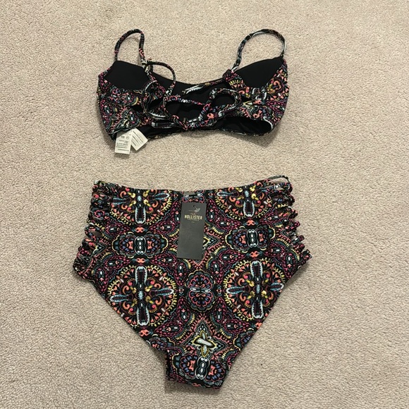 A&F Swim Set - Picture 2 of 2